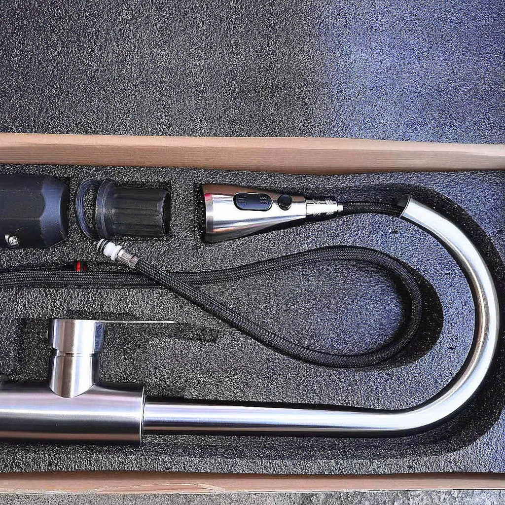 304 Stainless Steel Brushed Black Flat Tee Kitchen Sink Pull-out Hot And Cold Water Faucet
