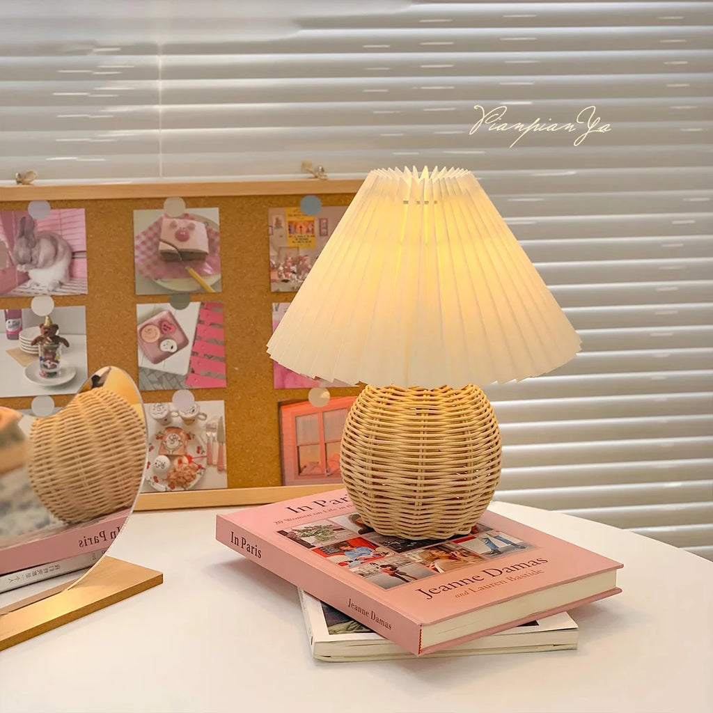 LED Fabric Pleated Lampshade Light Retro Rattan Strip USB PLUG Bedroom Bedside Lamp Desk Lamp Indoor Home Decoration Lighting