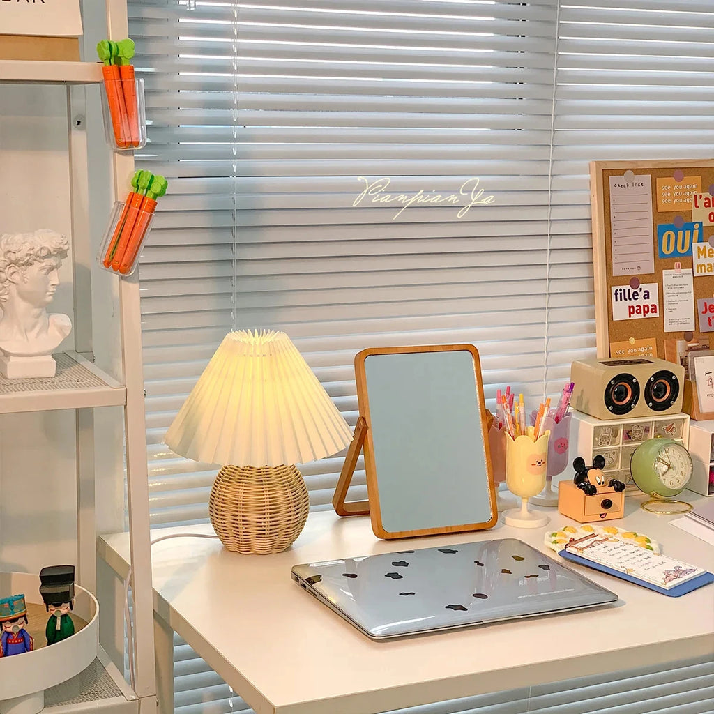 LED Fabric Pleated Lampshade Light Retro Rattan Strip USB PLUG Bedroom Bedside Lamp Desk Lamp Indoor Home Decoration Lighting