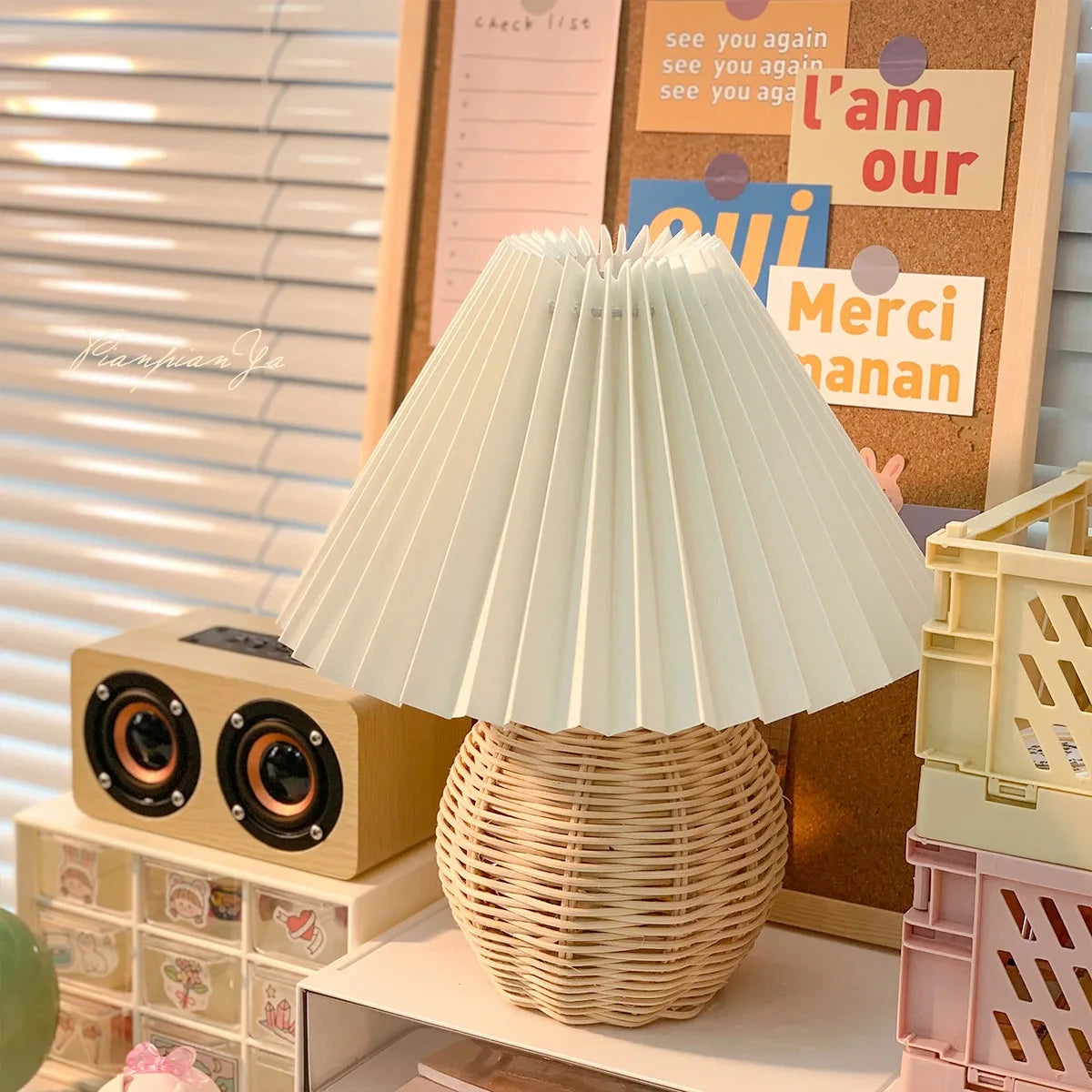 LED Fabric Pleated Lampshade Light Retro Rattan Strip USB PLUG Bedroom Bedside Lamp Desk Lamp Indoor Home Decoration Lighting